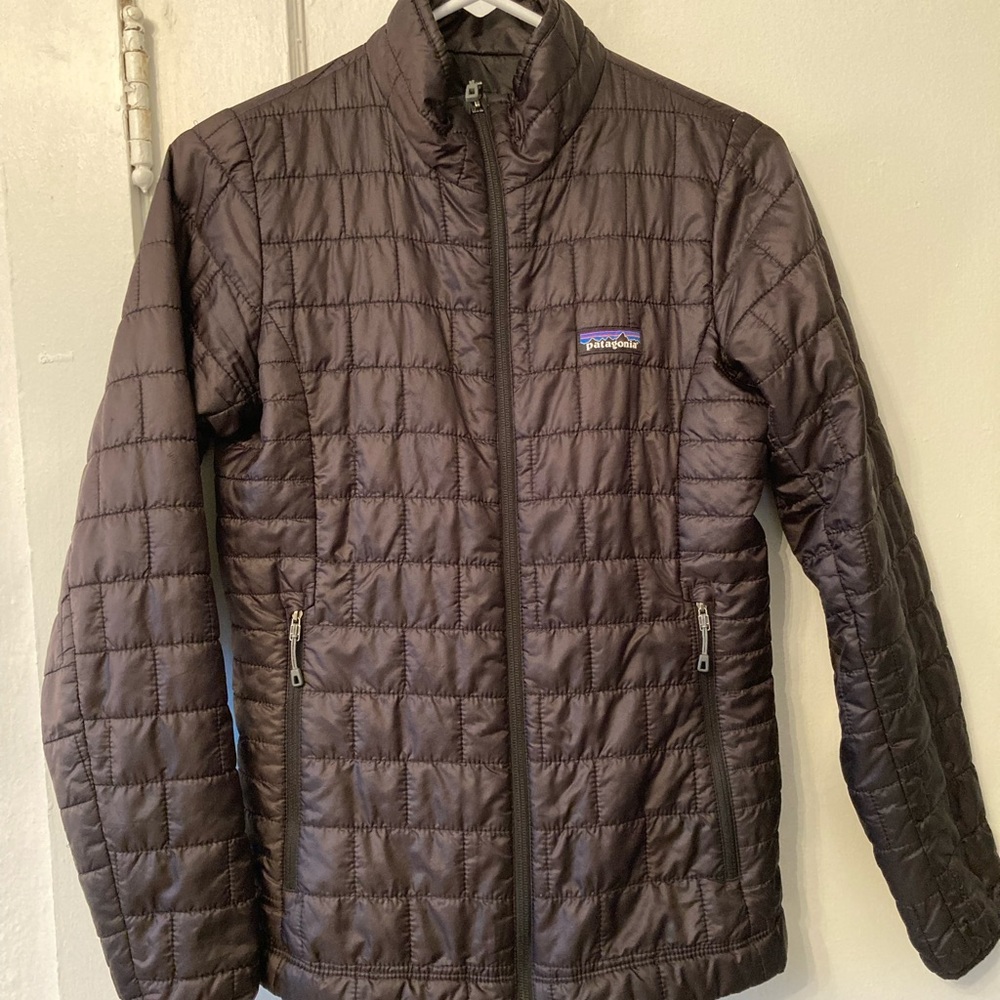 Patagonia women’s down sweater jacket
